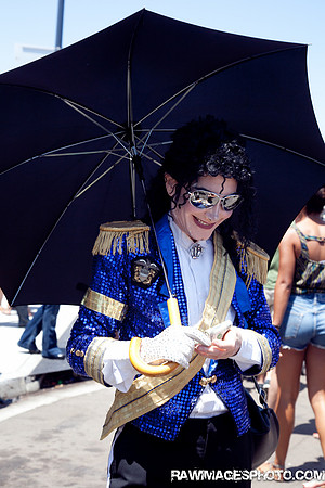 Gay Pride, M. Jackson impersonator and Celebrity status